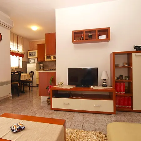 Vesna 1637 Apartment
